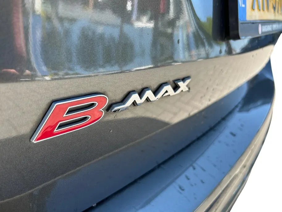 Ford B-MAX 1.0 EcoBoost Style | Super Praktisch! | Navigatie | Parkeersensoren | Climate Control | NU Rijklaarprijs! Incl. 12 maanden garantie, APK, Onderhoudsbeurt etc. Premiumpakket gratis! |
