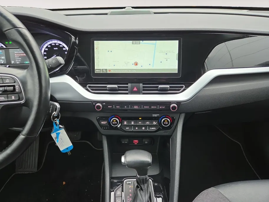 Kia Niro 1.6i PHEV DynamicPlusLine Automaat | Climate & (adaptieve) cruise control | Stoelverwarming | SOH 99,9% | Dodehoek Detectie | Carplay & Android Auto | Camera | Navigatie | 12 Maanden BOVAG Garantie | NAP