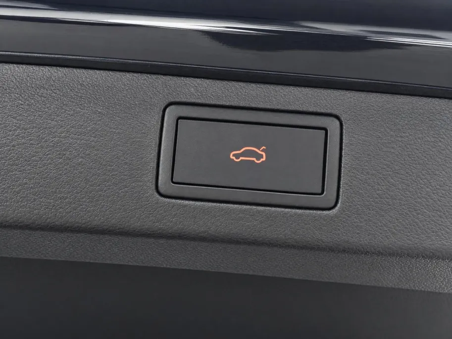 Škoda Kamiq 1.0 TSI 110pk DSG Monte Carlo · Camera · Keyless · Stoelverwarming · Apple/Android Car Play · Elek. Achterklep · 18'Velgen · Sportstoelen ·