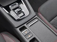 Škoda Octavia Combi 1.4 TSI 245pk DSG RS iV PHEV Business · Camera · Apple/Android Car Play · Head-Up · Dodehoek Detectie · 19'' Inch ·