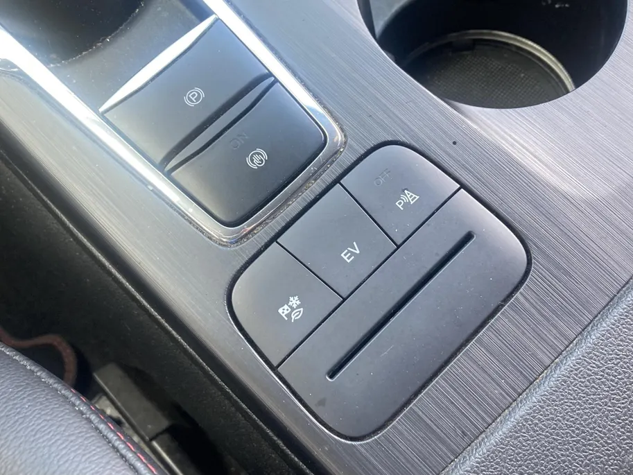Ford Kuga 2.5 PHEV ST-Line AGR stoelen elektrisch verstelbaar  - Alcantara Lederen bekleding - Winter Pack - Navigatie - Camera