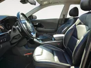 Kia e-Niro DynamicPlusLine 64 kWh | Warmtepomp! | Apple Carplay / Android Auto | Navigatiesyteem | Elektrisch Verstelbare Voorstoelen | Bestuurdersstoel + Geheugen | Stoelverwarming + Stoelkoeling | Stuurverwarming | Elektrisch Schuif / Kanteldak | Licht + Regensens