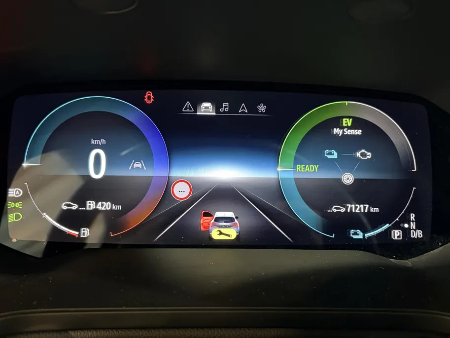 Renault Captur 145PK E-Tech Full Hybrid Engineered Automaat | 1e Eigenaar | Adaptieve Cruise Control | Apple Carplay/Android Auto | Camera | Parkeersensoren | Climate Control | Keyless | Digital Cockpit | Stuurwiel Verwarming |