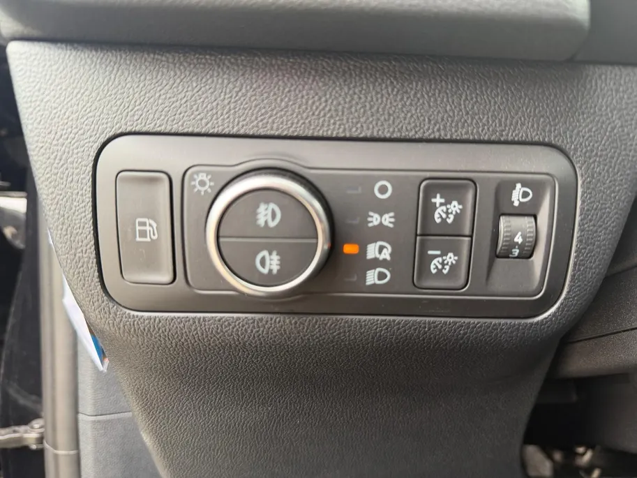 Ford Kuga 2.5 PHEV Titanium | Dealer Onderhouden | SOH 91% | El. Trekhaak | Adapt. Cruise Control | BLISS | Achteruitrijcamera | Parkeersensoren voor & achter | Winterpakket | All Season Banden