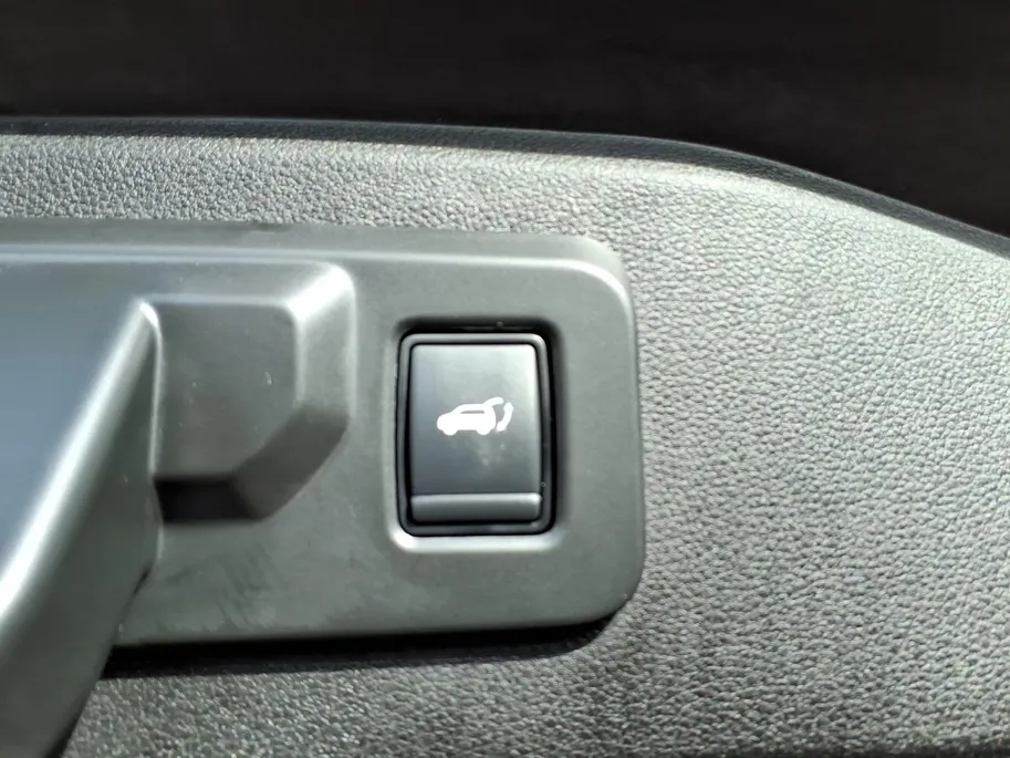 Renault Espace E-Tech full hybrid 200 techno 7p. Apple Carplay/Android Auto , cruise control adaptief , achteruitrijcamera , elektrisch bedienbare achterklep , navigatie google , lichtmetalen velgen 19'