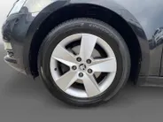Škoda Octavia Combi 1.5 TSI Greentech Ambition Business | Automaat | Navigatie | Apple carplay & Android auto | Parkeersensoren voor en achter | Achteruitrijcamera | Elektr. achterklep | Afneembare trekhaak | Stoelverwarming voor | Bovag garantie |