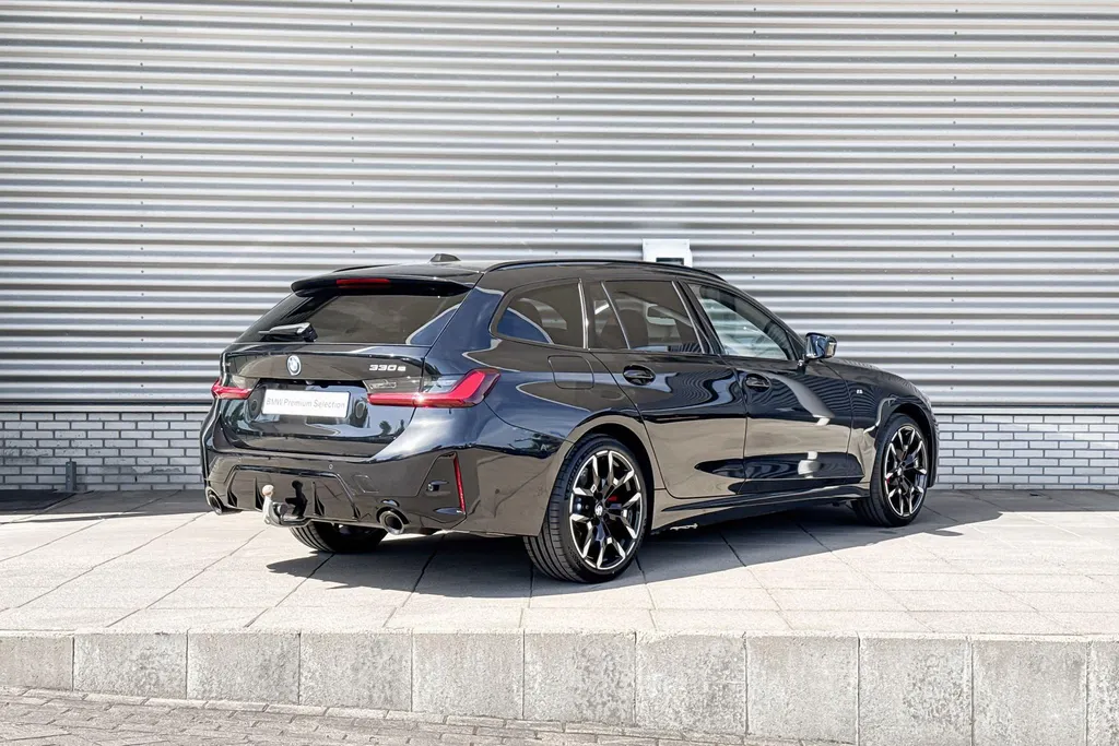 BMW 3 Serie Touring 330e xDrive