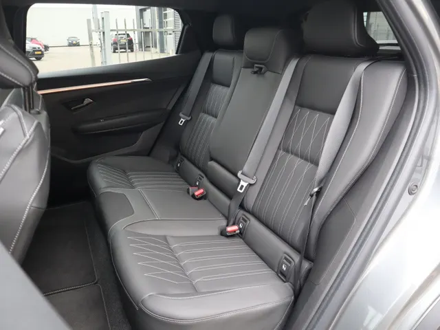 Mitsubishi Eclipse Cross Instyle 87 kWh