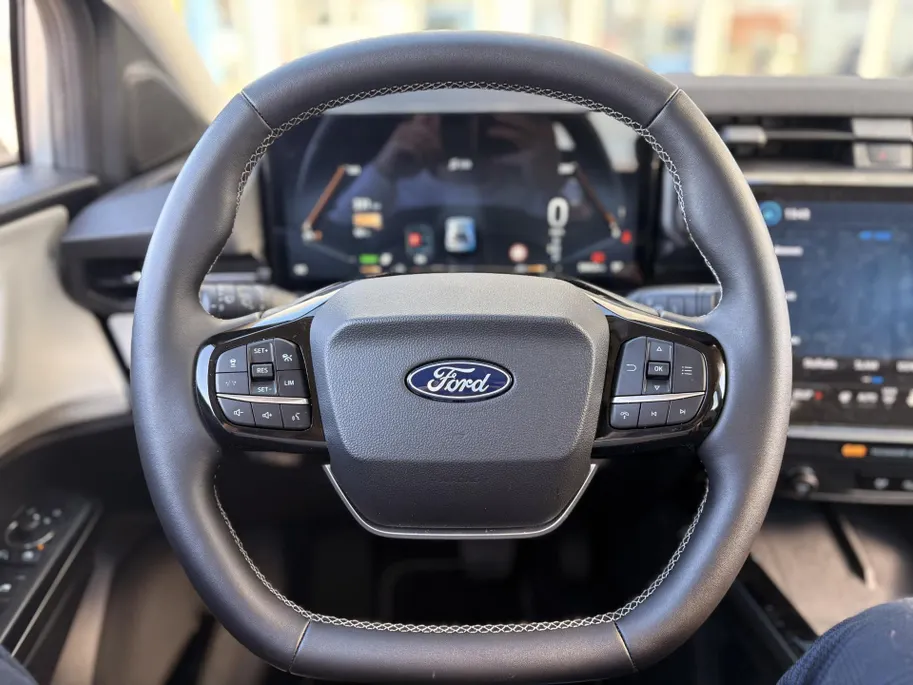 Ford Puma Gen-E Premium 44 kWh DEMO I DRIVER ASSISTANCE PACK I WINTER PACK I MATRIX LED-KOPLAMPEN I APPLE CARPLAY / ANDROID AUTO I