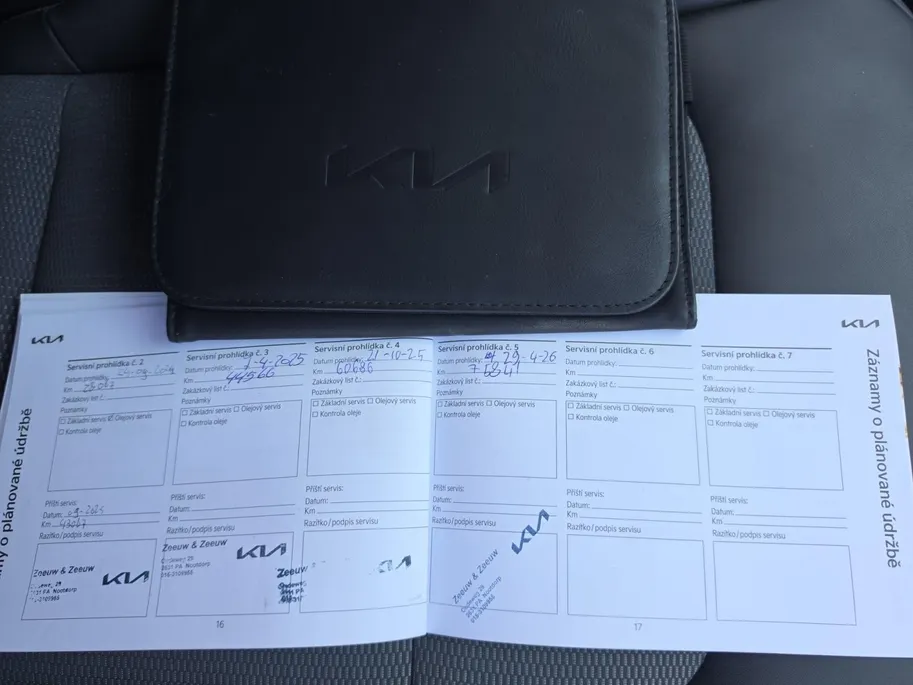 Kia Niro 1.6 GDi Hybrid DynamicLine | Two-Tone | Trekhaak | Climate control | Navigatie | Cruise control
