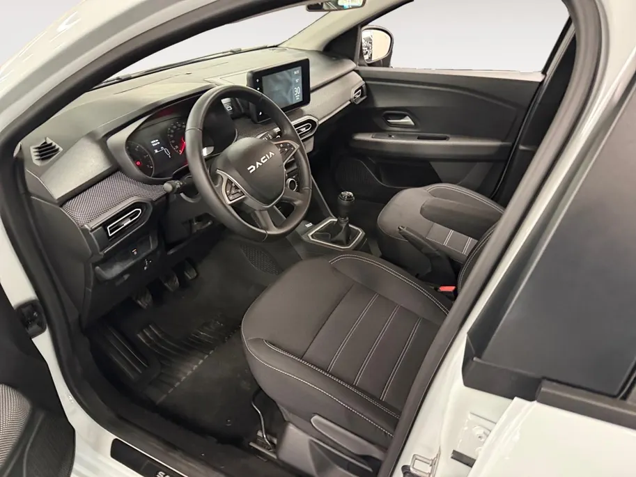 Dacia Sandero 1.0 TCe JOURNEY AIRCO APPLE CARPLAY ANDROID AUTO CRUISE CONTROLE APPLE CARPLAY ANDROID AUTO ZEER MOOIE AUTO