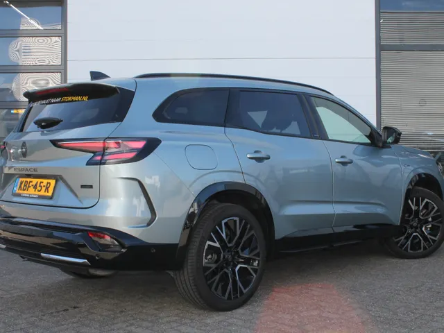 Renault Espace E-Tech full hybrid 200 esprit Alpine 7p. | Pack Privilege | Pack 360 camera | Pack Light en Sound | NIEUW OP VOORRAAD