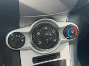 Ford Fiesta 1.25 Champion | Trekhaak | Airco | Elektr. ramen voorzijde | Buitenspiegels elektr. verstelbaar |