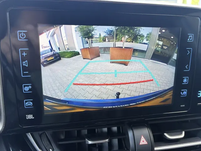 Toyota C-HR 1.8 Hybrid Style Bi-Tone | Parkeersensoren | JBL | Trekhaak