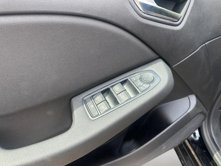 Mitsubishi Colt 1.6 HEV Instyle | Rondom Camera | Stoel-stuur verwarming | Bose | Zwarte velgen | Climate | Telefoon |
