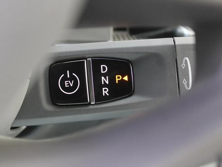 Kia EV3 Plus Advanced 81.4 kWh | Stuur/stoelverwarming | Schuifdak | Camera | Elek. stoelverstelling | 19' LM | Dodehoek detectie | Clima | LED |