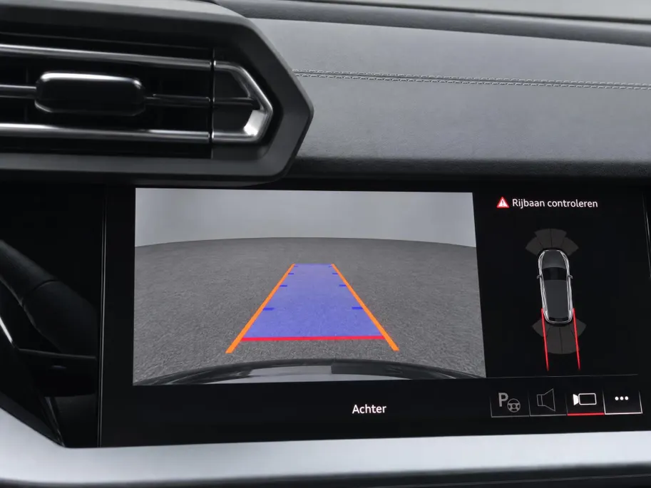 Audi A3 Sportback 40 TFSI e S edition 204 PK · Assistentiepakket rijden en parkeren plus · Optiekpakket zwart plus · Lichtpakket plus ambient light · MEGA Sale