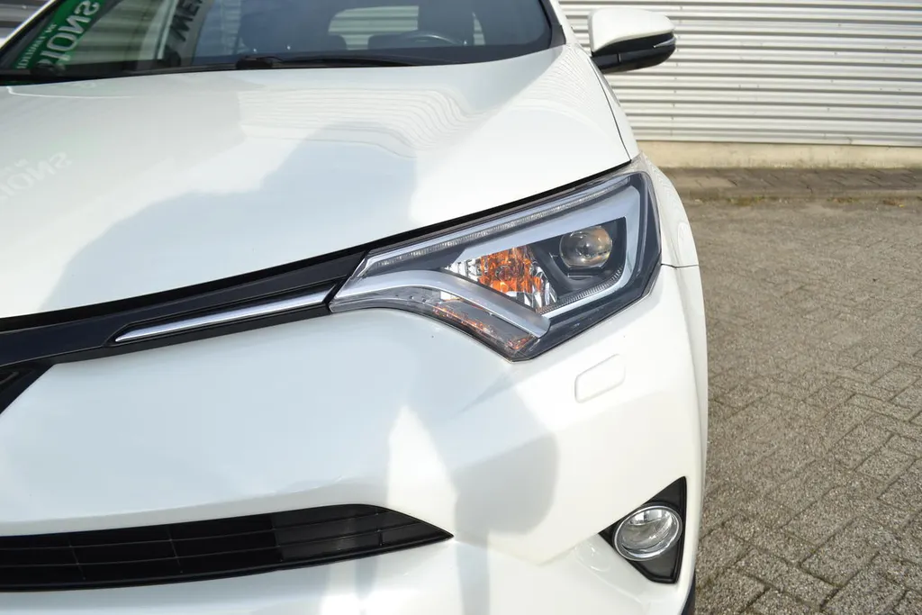 Toyota RAV4 2.5 HYBRID AWD EXECUTIVE|LUXE|TREKHAAK