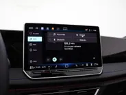 Volkswagen Tiguan 1.5 eHybrid 272pk DSG R-Line Edition · Panoramadak · Inklap. Trekhaak · 360 Camera · Matrix LED · Massagefunctie · Dodehoeksensor · Garantie t/m 27-10-2029 of 100.000km