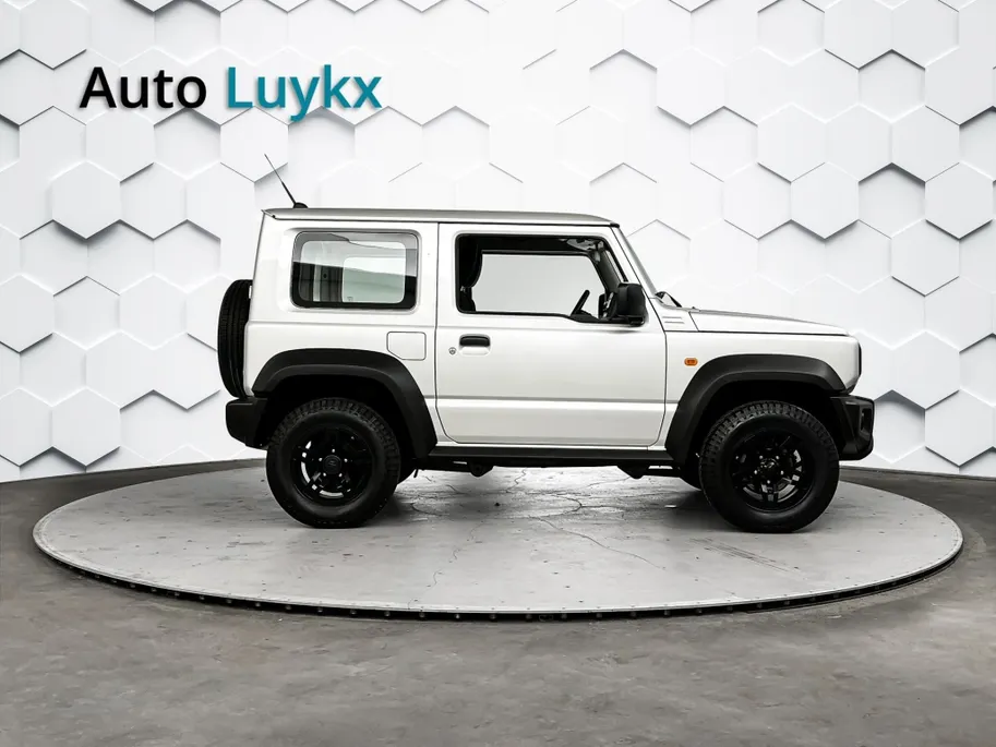 Suzuki Jimny 1.5 Professional Allgrip | 4 x 4 | L.M. Velgen | Cruise Control