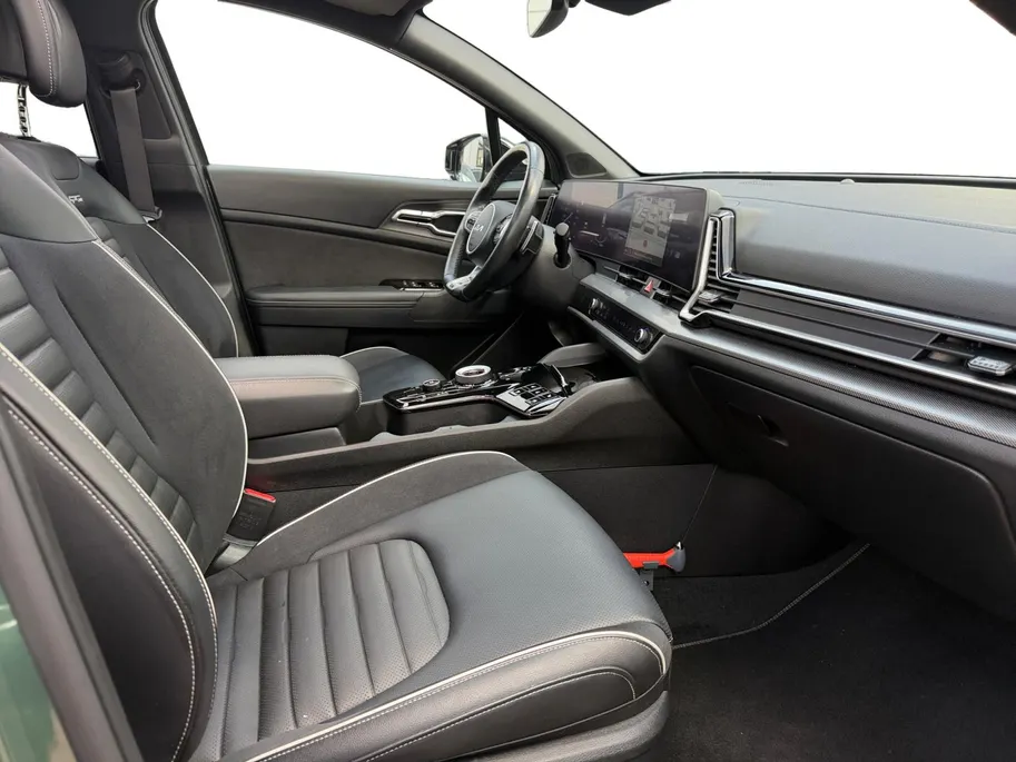 Kia Sportage 1.6 T-GDi Hybrid GT-PlusLine | Zeer compleet | Trekhaak | Panoramadak | 100% Dealer onderhouden | Stoel & Stuurverwarming |