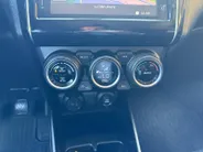 Suzuki Swift 1.2 Style Smart Hybrid | NL Auto | Volledige Historie | Achteruitrijcamera | Stoelverwarming | Dodehoek Detectie | Navigatiesysteem |