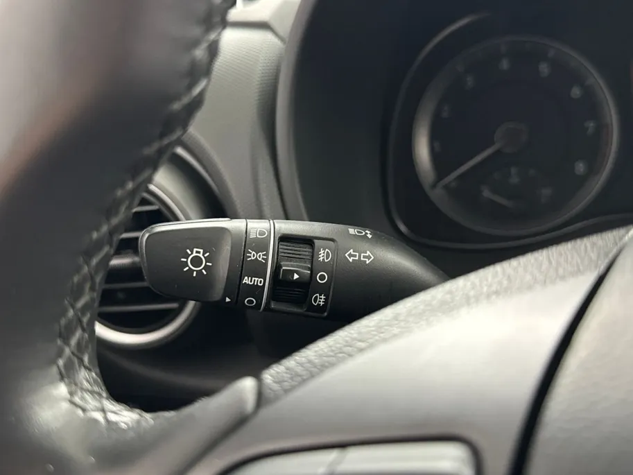 Hyundai Kona 1.0 T-GDI Fashion | Navigatie | Cruise Control | Trekhaak