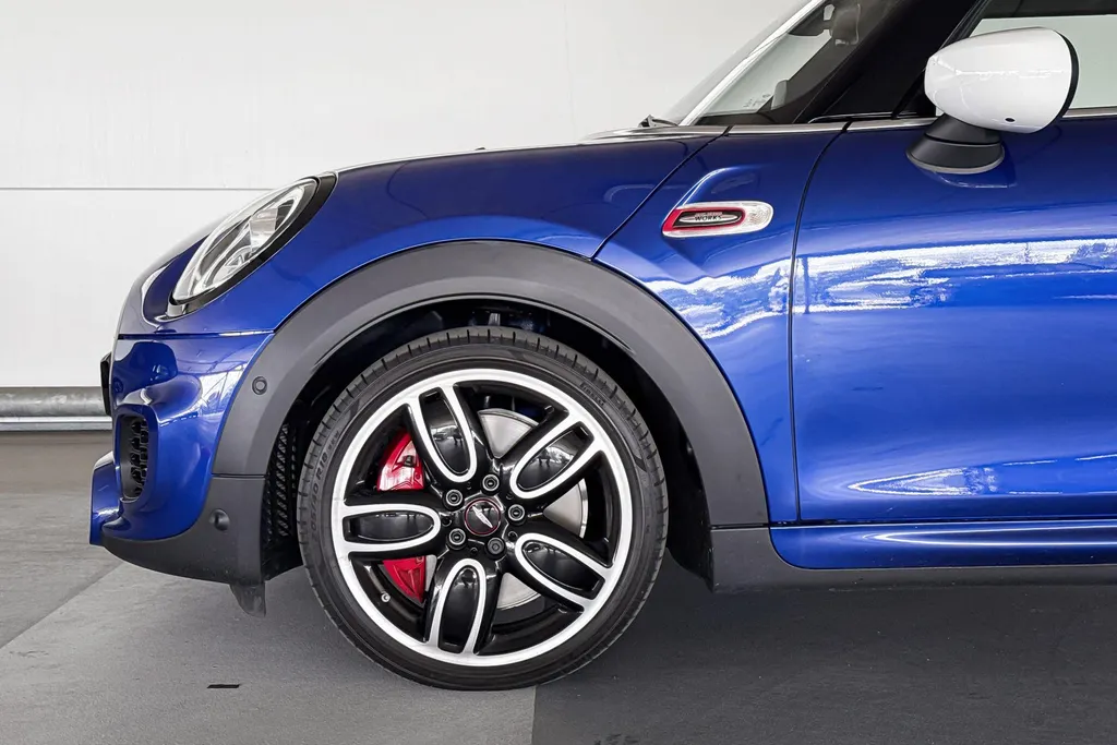 MINI Cooper Cabrio 2.0 John Cooper Works Chili