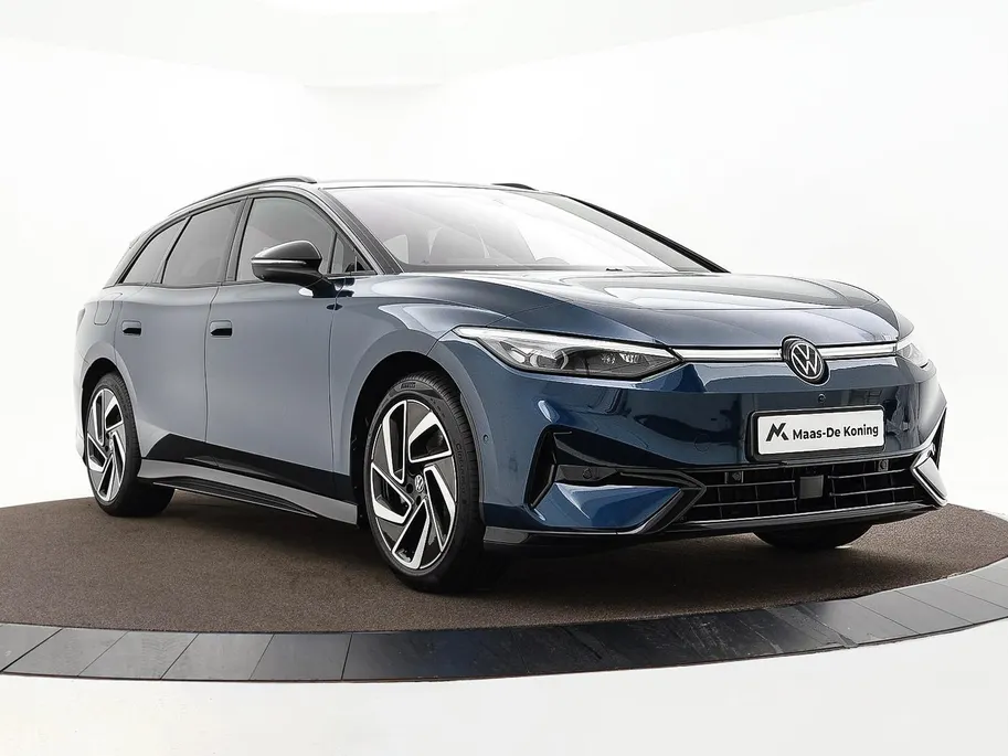 Volkswagen ID.7 Tourer Pro Limited Edition 77kWh 286pk · Navigatie · 360 camera · Trekhaak · 20' LM velgen