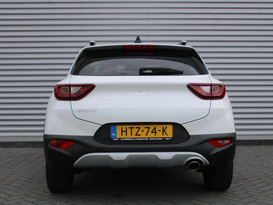 Kia Stonic 1.0 T-GDi MHEV DynamicPlusLine | Stuur-/stoelverwarming | Camera | Cruise adapt. | Clima | LED | Navi | 16' LM | Keyless |