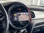 MINI Cooper 5-deurs 1.5 Cooper MINI Yours