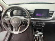 Kia Stonic 1.0 T-GDi MHEV DynamicPlusLine Dealer onderhouden | Automaat | Stuur + stoelverwarming | Climate control | Privacy glass |