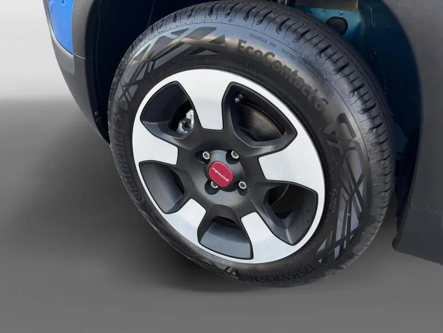 Fiat Panda 1.0 Hybrid Cross GRATIS WINTERBANDEN | AIRCO | PARKEERSENSOREN ACHTER | TREKHAAK | 12 MAANDEN GARANTIE! |