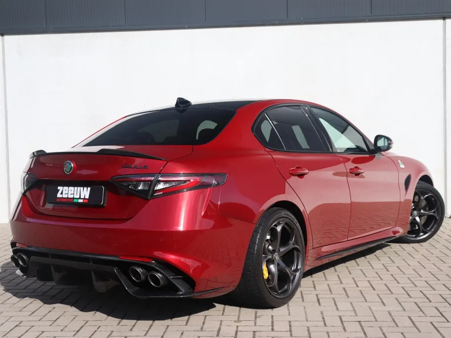 Alfa Romeo Giulia 2.9 V6 Quadrifoglio | Sparco | Carbon | Akrapovic | Rosso 8C