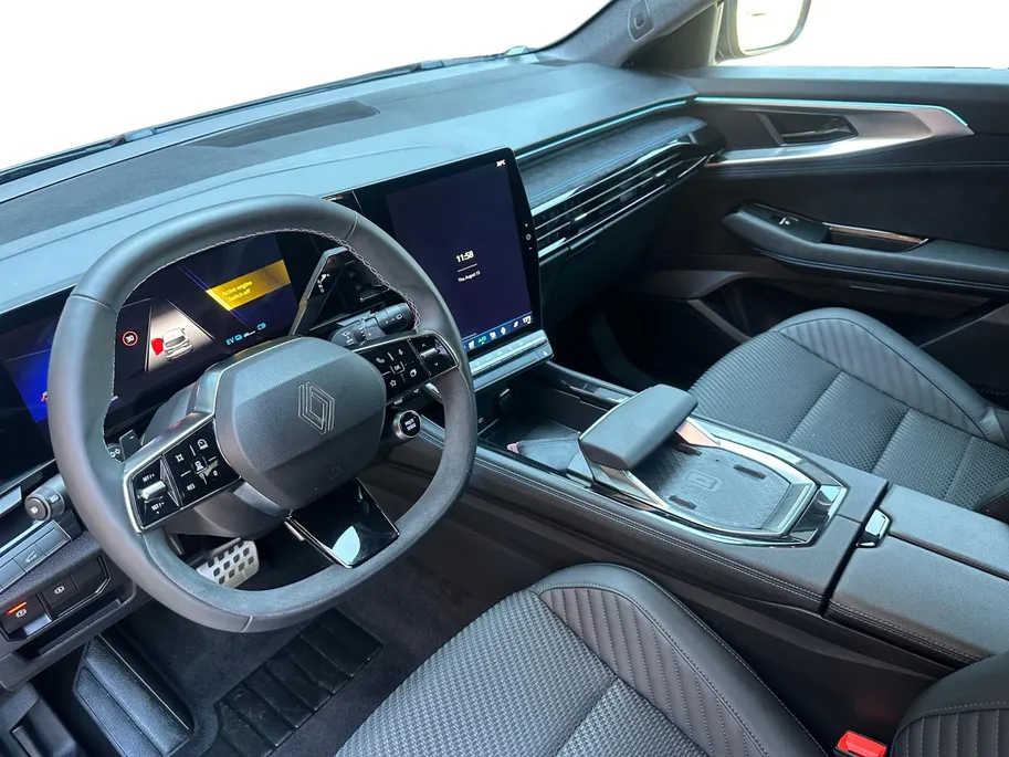Renault Austral 1.2 E-Tech full hybrid 200 esprit Alpine | Automaat | 360 Graden Camera | Memory Stoelen | Automatische Achterklep | Adaptieve Cruise Control | Apple Carplay & Android Auto | 12 Maanden BOVAG Garantie