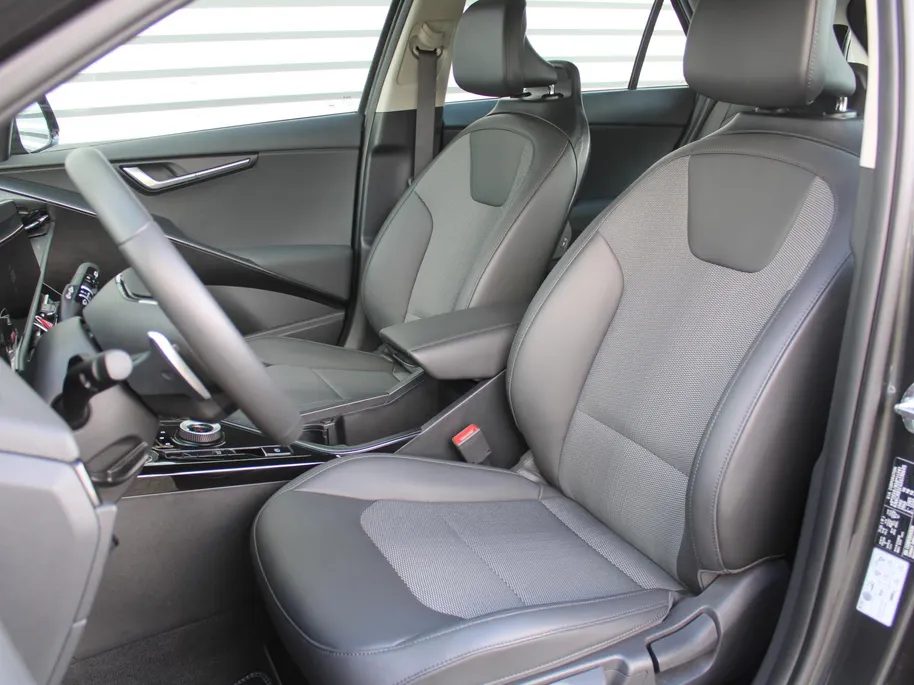 Kia Niro 1.6 GDi Hybrid DynamicLine | Automaat | Navi | Clima | Keyless | Cruise | Camera |