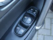 Nissan QASHQAI 1.2 Tekna | Trekhaak | 360 Camera | Pano dak | Stoel-/voorruitverwarming | Dodehoek detectie | Elek. stoelverstelling | Clima | 19' LM | 1e eigenaar |