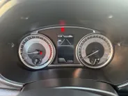Suzuki Vitara 1.4 Boosterjet Comfort Smart Hybrid | Afneembare Trekhaak| Multimedia systeem| Climate Control| Keyless start| Parkeersensoren voor en achter| Stoel verwarming| Adaptieve cruise control