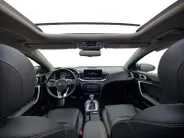 Kia Ceed Sportswagon 1.6I PHEV ExecutiveLine | Automaat | Dealer onderhouden | Panorama dak | Stoelverwarming en Ventilatie | Dodehoek Detectie | Leder | Carplay | Camera | Cruise Control Adaptief |