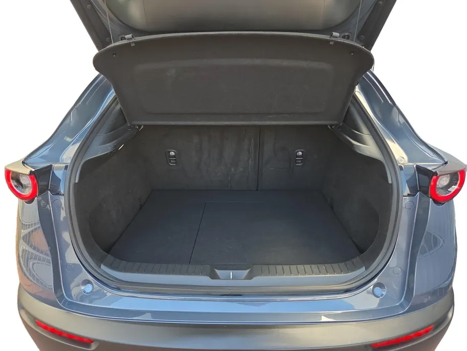 Mazda CX-30 2.0 e-SkyActiv-X M Hybrid Luxury | Automaat| Dealeronderhouden | Stoelverwarming | Bose |  Zeer nette auto | Lederen interieur | BLIS | Adaptive cruise control | Camera | carplay |