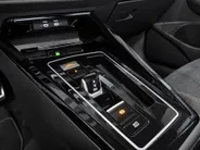 Volkswagen Golf 1.5 eHybrid 272pk GTE · Panoramadak · 360 Camera · Wegklapbare Trekhaak · Stoel &-Stuurverwarming · Dodehoeksensoren · 19'' Inch · Garantie t/m 13-08-2030 of 100.000km