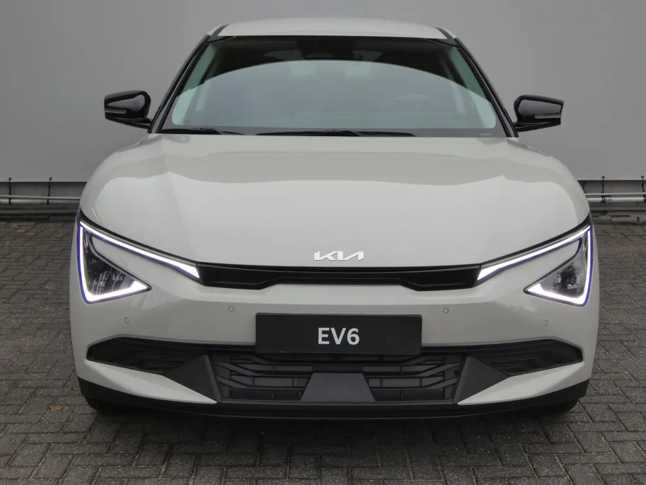 Kia EV6 63kWh 170pk RWD Light Edition | IN BESTELLING IN MEERDERE KLEUREN!