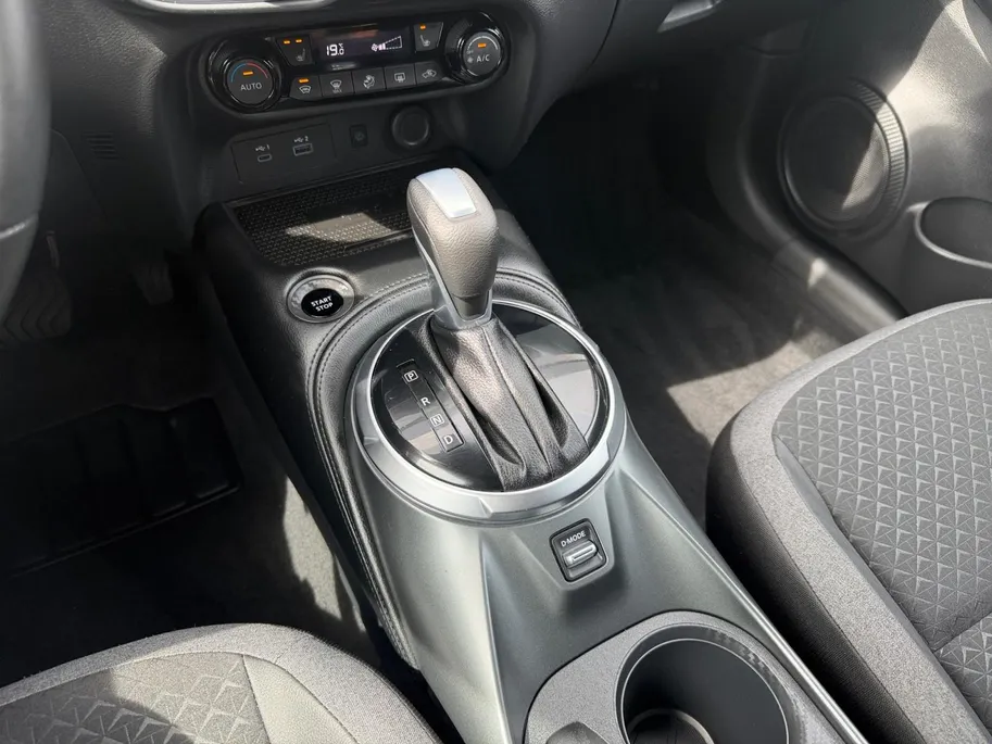 Nissan Juke 1.6 Hybrid N-Connecta | Nieuwe auto| Licht metalen velgen| Automaat| Navigatie| Camera| Parkeersensoren voor en achter| Stuur verwarming| Stoel verwarming| Vooruit verwarming|