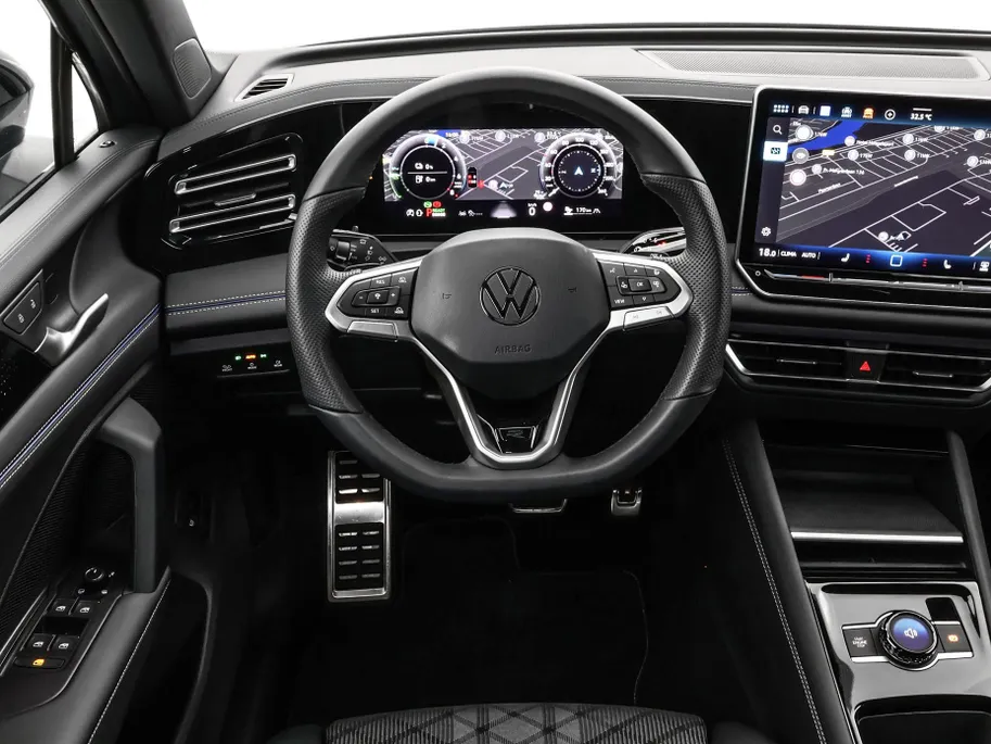 Volkswagen Tiguan 1.5 eHybrid 204pk DSG R-Line Edition · Trekhaak · 360 Camera ·  Matrix LED · Stuur- & Stoelverwarming · Garantie t/m 18-09-2030 of 100.000km