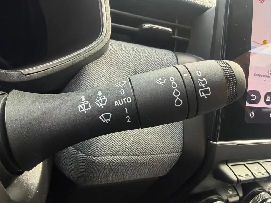 Renault Clio 1.6 E-Tech Full Hybrid 145 techno | Automaat | Apple Carplay & Android Auto | Cruise & Climate Control | LMV | Camera | Parkeersensoren | 12 Maanden BOVAG Garantie