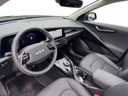 Kia Niro 1.6 GDi Hybrid DynamicPlusLine | Head up display | Elektrische achterklep | Stoel-en stuurverwarming | Lederen bekleding | Schuif/kantel dak | Parkeersensoren v +a