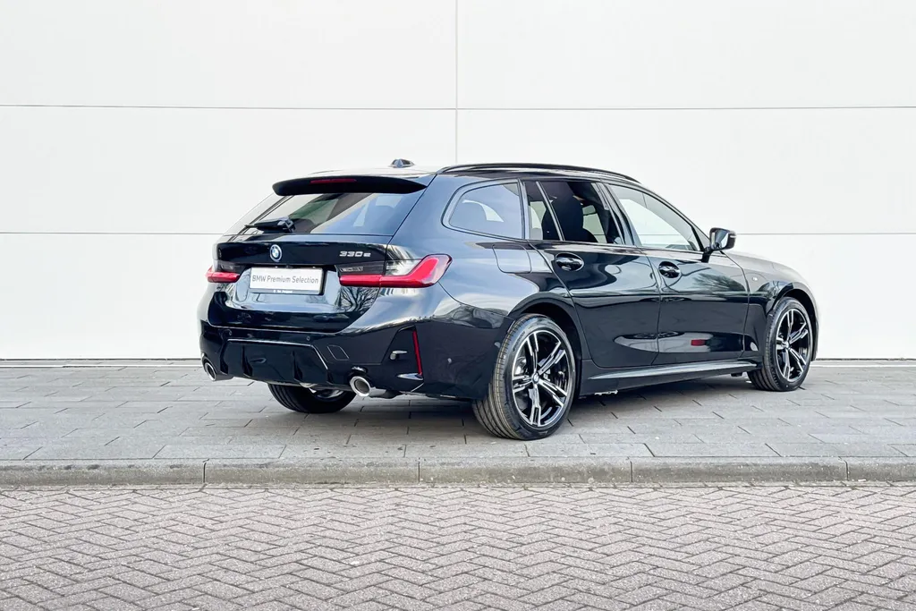 BMW 3 Serie Touring 330e