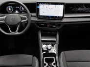 Volkswagen Tayron 1.5eHybrid 200kW/272PK Elegance · Trekhaak · 360°Camera + Parkeersensoren · Apple/Android Car Play · Garantie t/m 13-08-2027