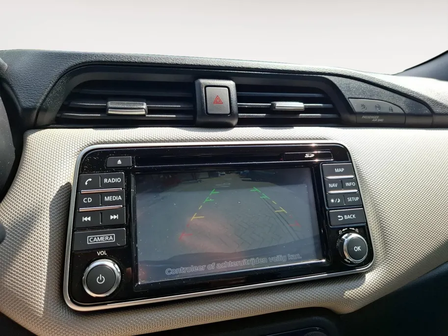 Nissan Micra 0.9 IG-T N-Connecta | Achteruitrijcamera | Lage kilometers | Climate | Navi |