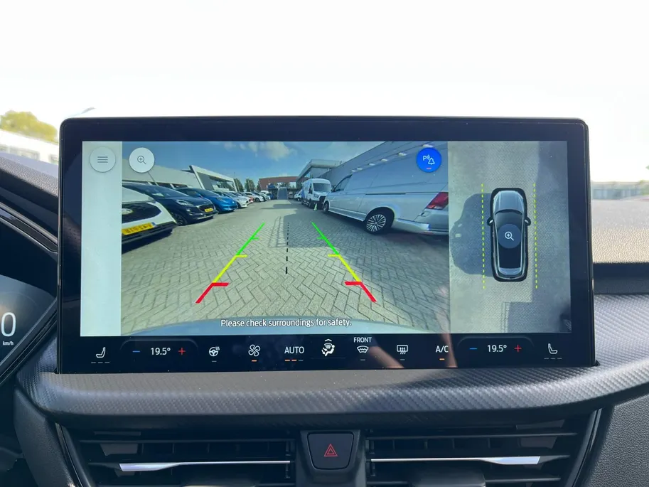 Ford Kuga 2.5 PHEV ST-Line X | Schuif/Kantel Dak | Adaptieve Cruise Control | Elek. Trekhaak | 2100 KG Trekgewicht | Winter Pack |